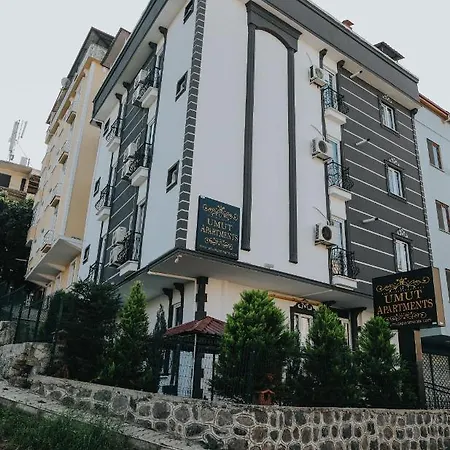 Umut Aparthotel *